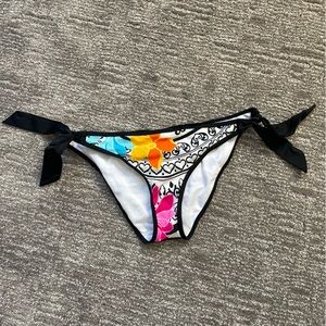 NWOT Island Soul Bikini Bottom Large